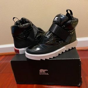 Sorel Women's Joan of Arctic Next Lite Strap Puff Boot